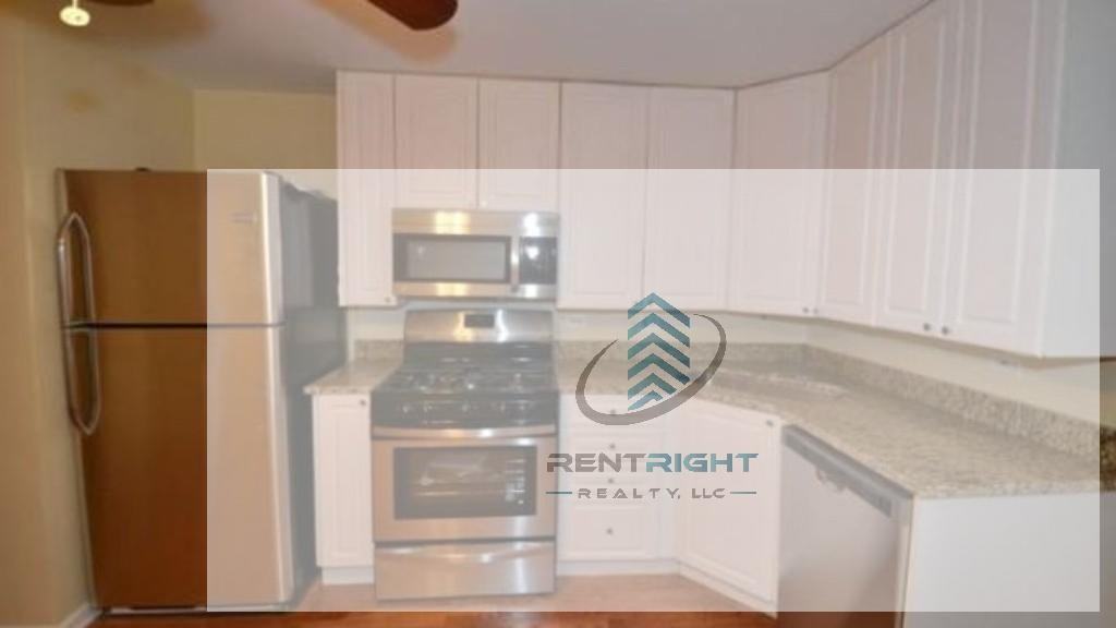 1510 W Erie St - Photo 2 of 15