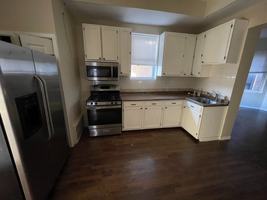 featured image of 1411 W Erie St #2M