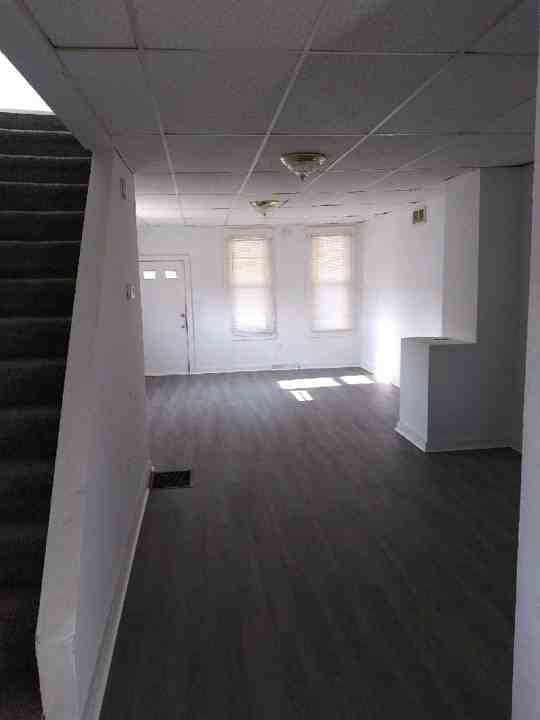 363 Pattison St #1 - Photo 4 of 5