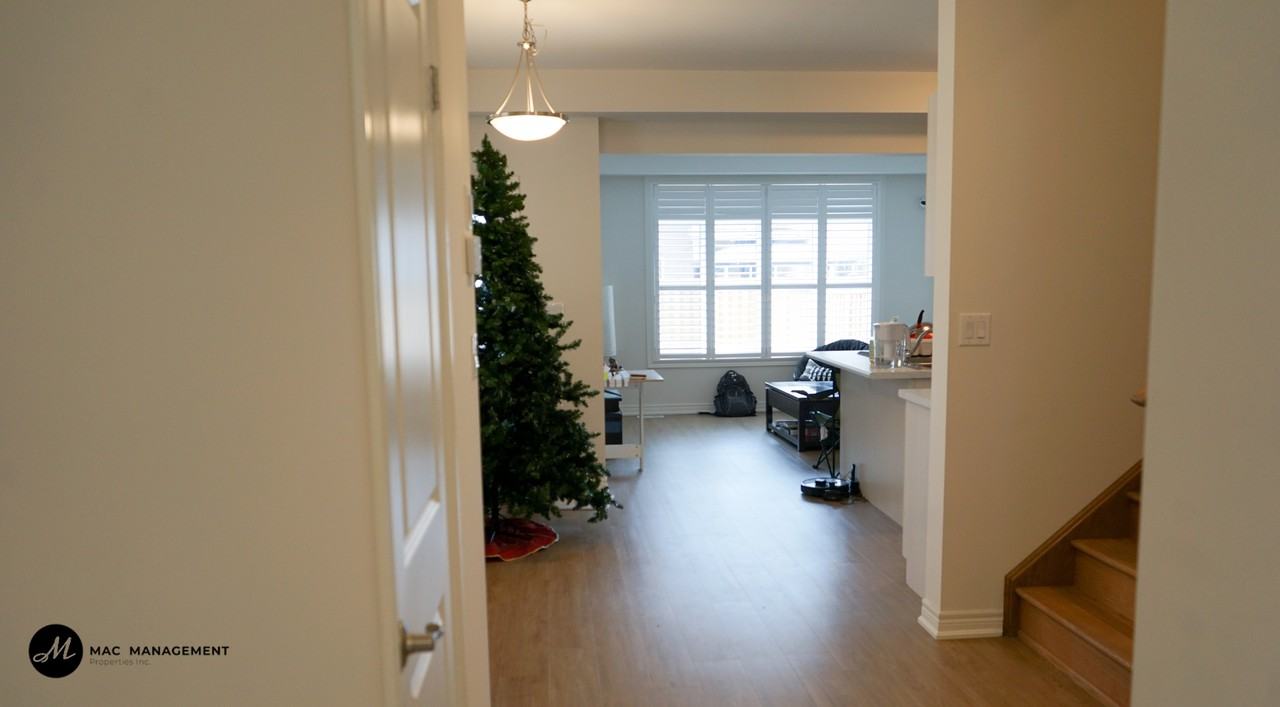 9557 Tallgrass Ave - Photo 2 of 50