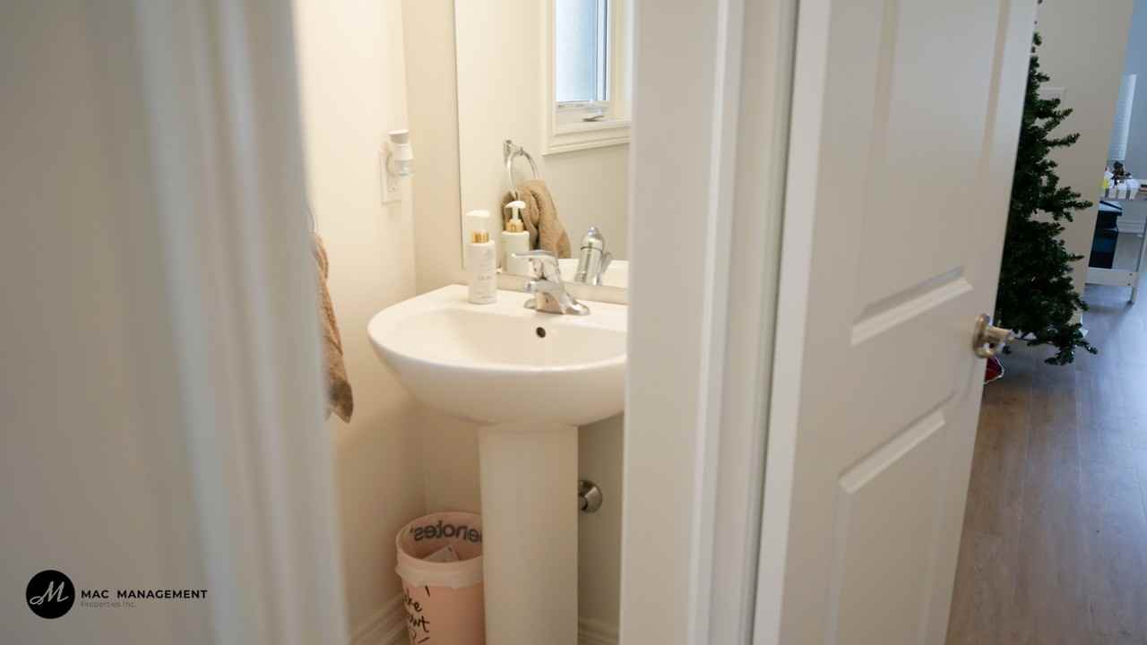 9557 Tallgrass Ave - Photo 3 of 50