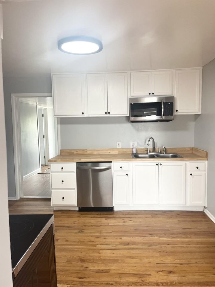 365 S 7th Ave #1 - Photo 5 of 18