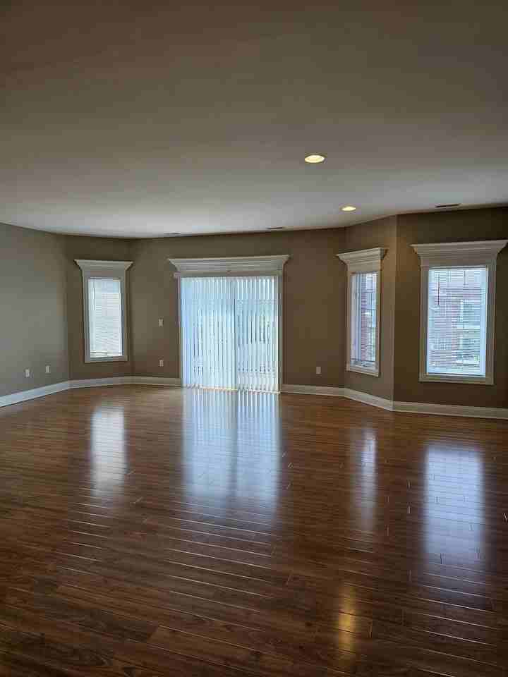 7625 Lions Gate Pkwy #7625 - Photo 2 of 9