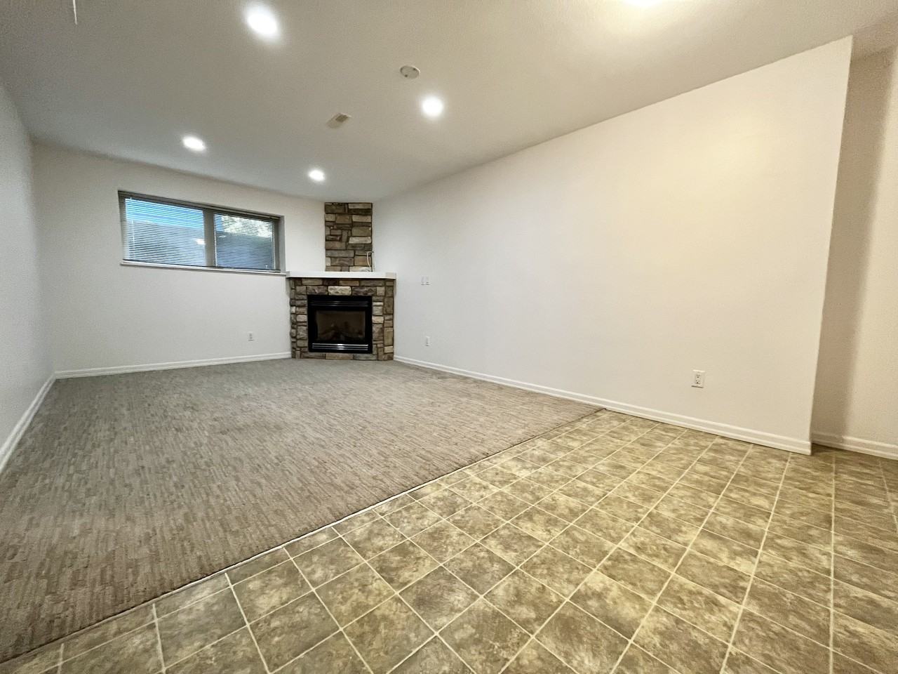 52 52 Avenue - Photo 2 of 10