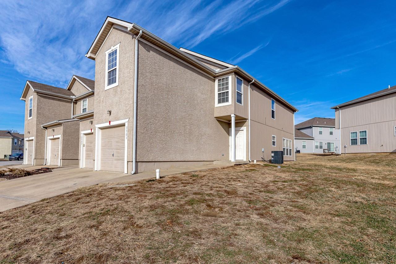 Crystal Ridge - Photo 3 of 35