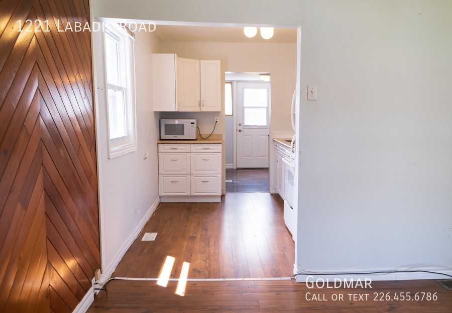 1221 Labadie Rd - Photo 3 of 22