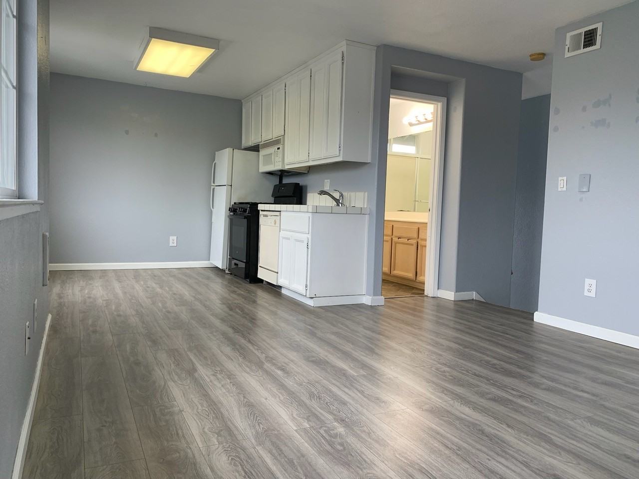 84A Driftwood Cir #A - Photo 2 of 8