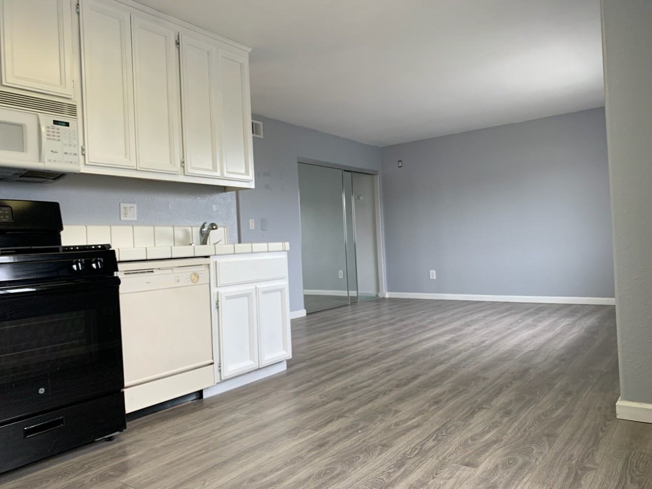 84A Driftwood Cir #A - Photo 3 of 8