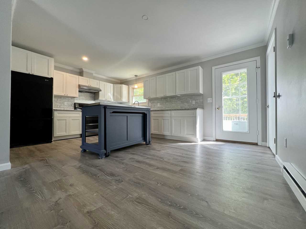 10 Hillside St #B - Photo 2 of 12