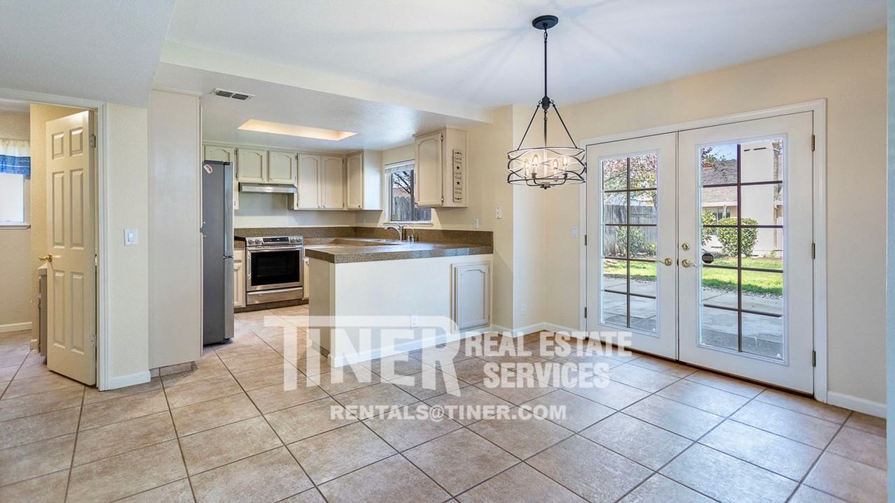 1036 Mcrae Way - Photo 3 of 41