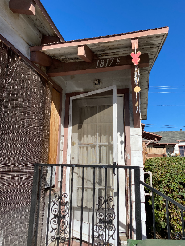 1817 1/2 Cedar St - Photo 2 of 10