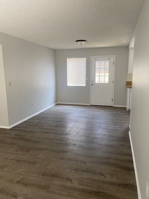 1428 Plaza Del Amo - Photo 2 of 8