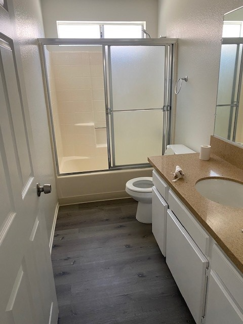 1428 Plaza Del Amo - Photo 5 of 8