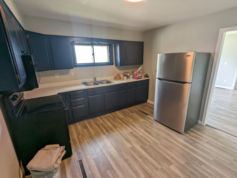 122 W South B St - Photo 3 of 17