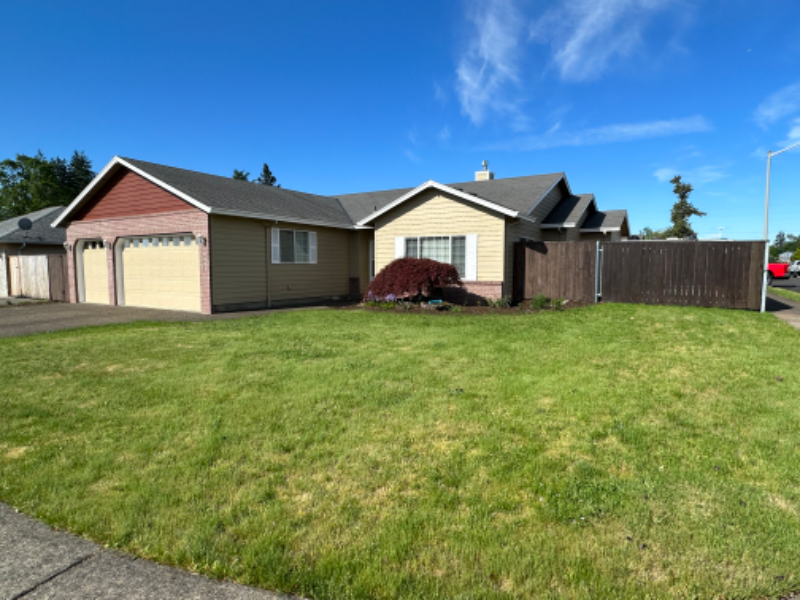 18895 Landmark St - Photo 2 of 18