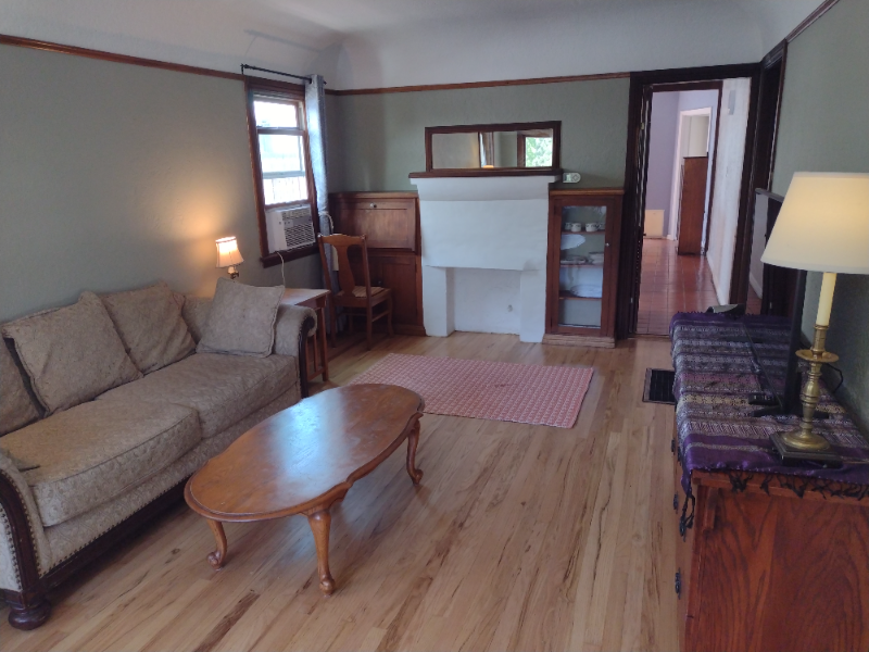 1910 Raymond Ave - Photo 2 of 18