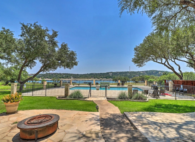 20986 Waterside Dr - Photo 4 of 31