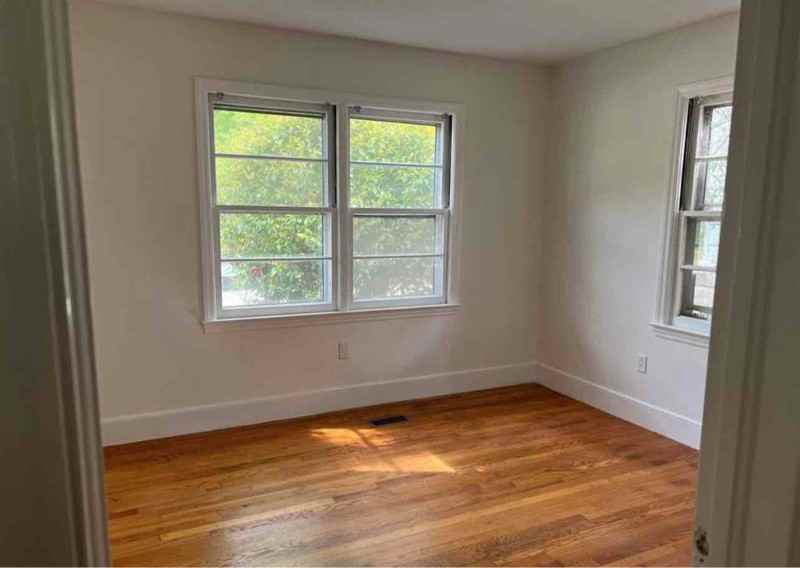 414 Jerome St - Photo 3 of 7