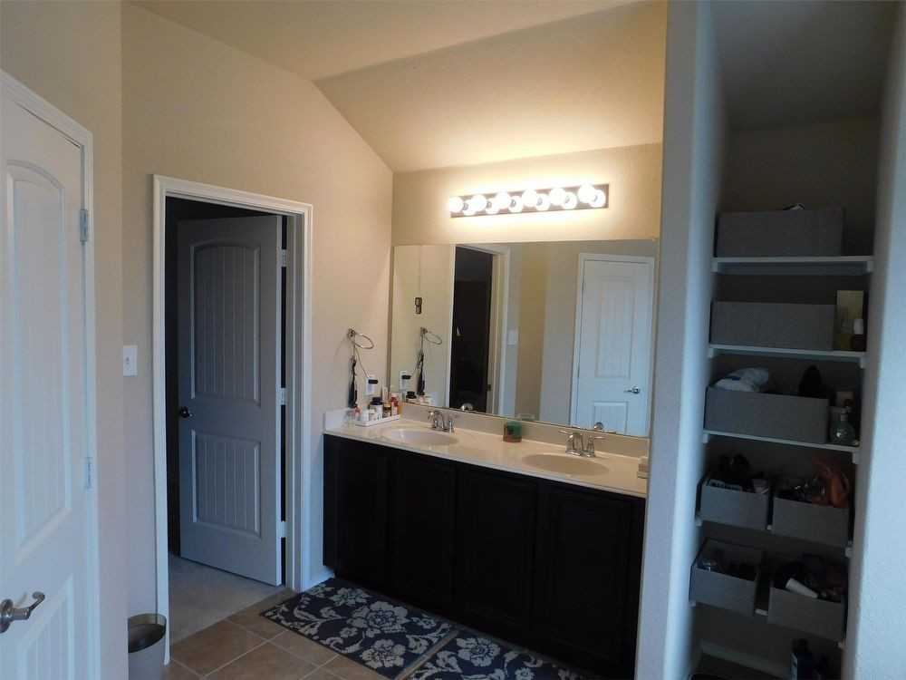 5417 Beacon Ln - Photo 3 of 16