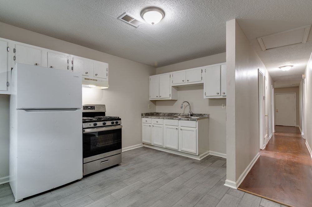 636 N 3rd St - Photo 2 of 18