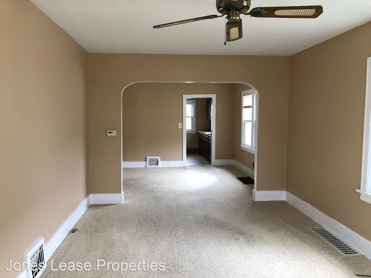 1845 39th St - Photo 3 of 9