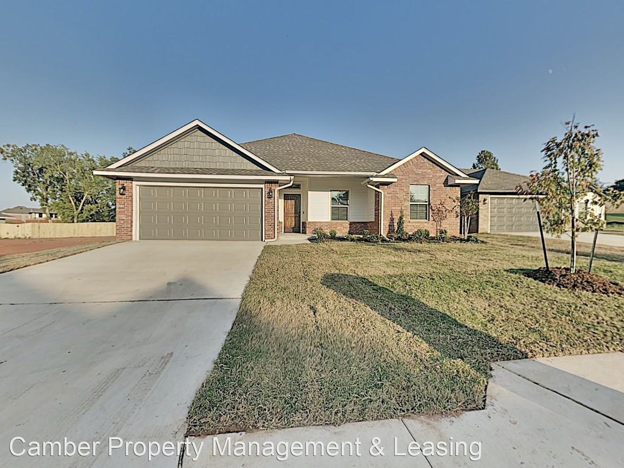 7050 Richardson Ct - Photo 2 of 21