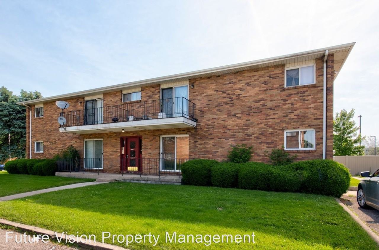 24023 W Hazelcrest Dr - Photo 3 of 15