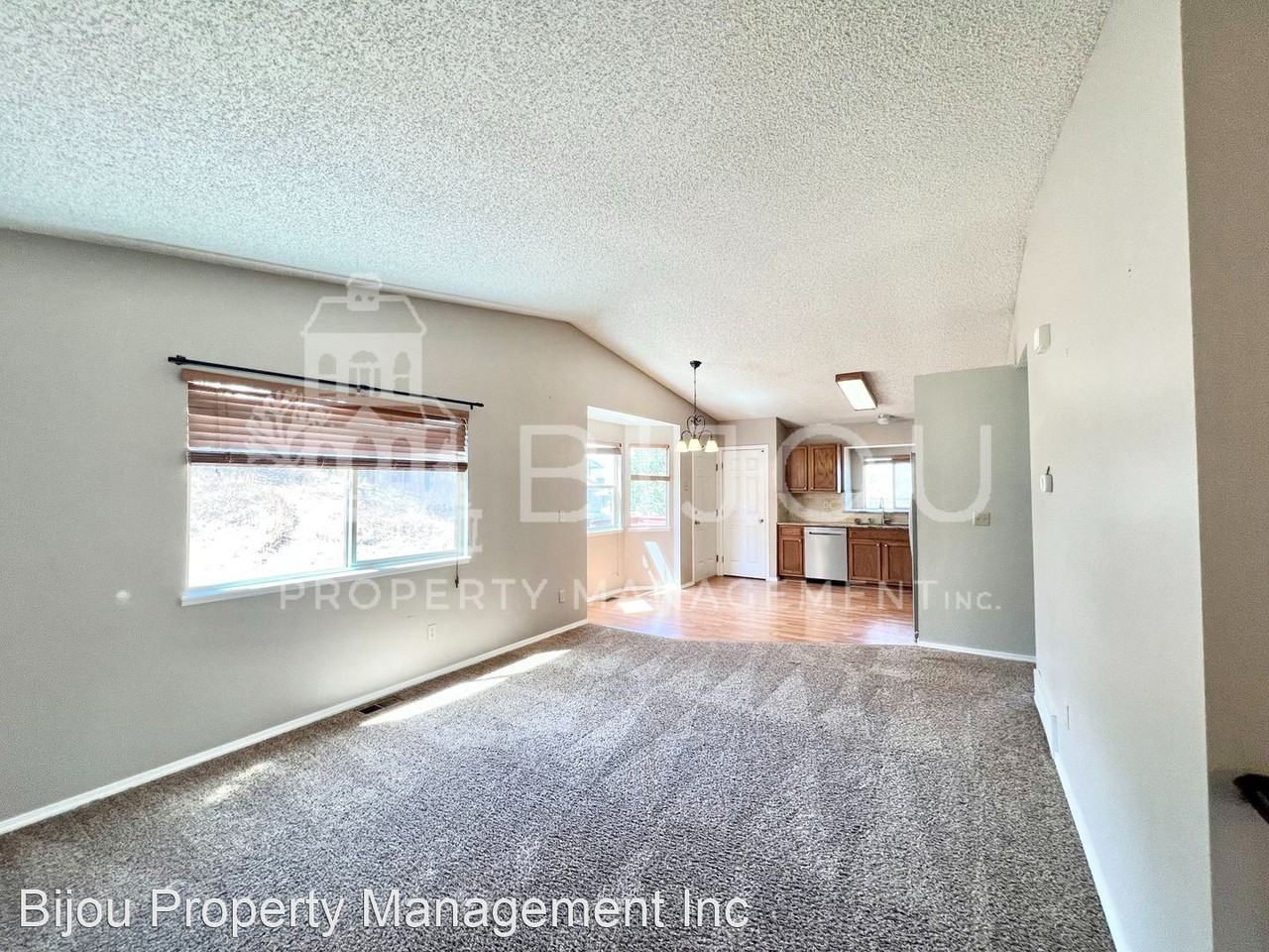 3220 Lally Rook Ct - Photo 3 of 19