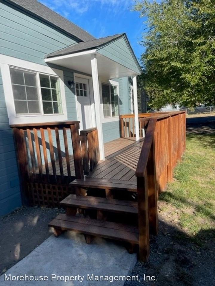 2110 Wiard St - Photo 2 of 22