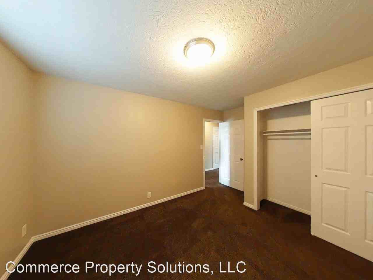 1039 W 720 N - Photo 3 of 14