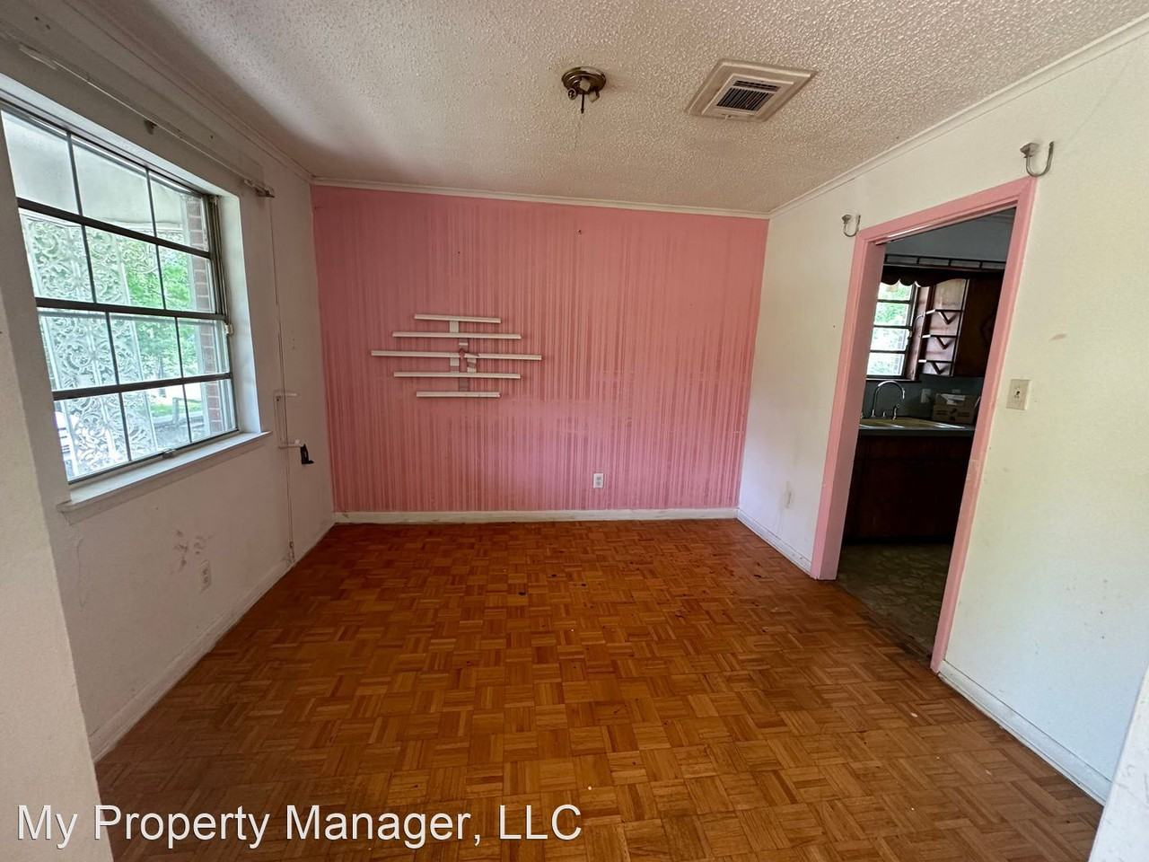 959 Madison Ave - Photo 3 of 10