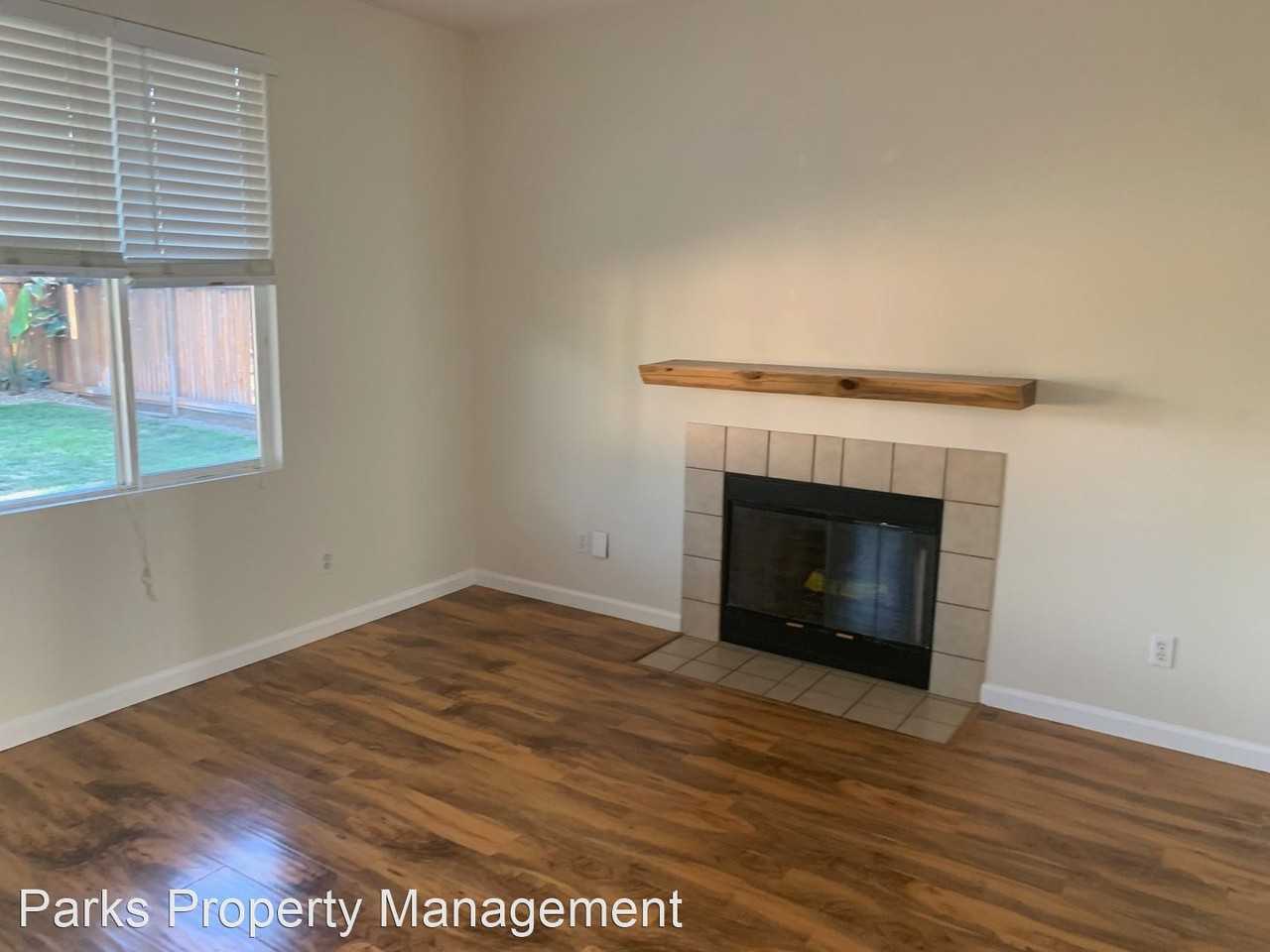 820 Boone Dr - Photo 2 of 8