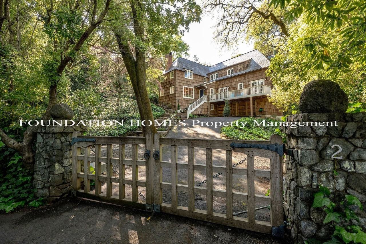 2 Hillgirt Dr - Photo 2 of 43