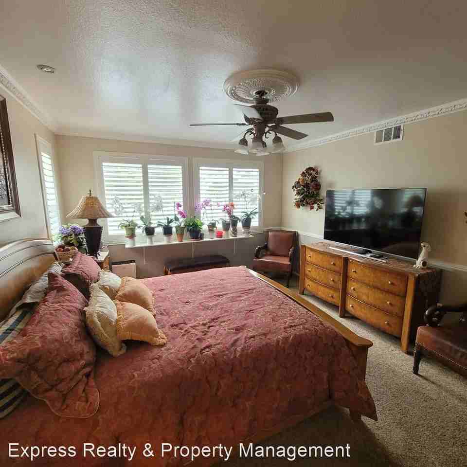26583 Chamomile St - Photo 3 of 23