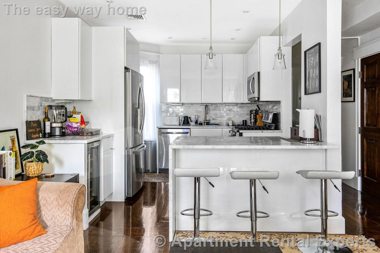 40 Cameron St #4 - Photo 4 of 12