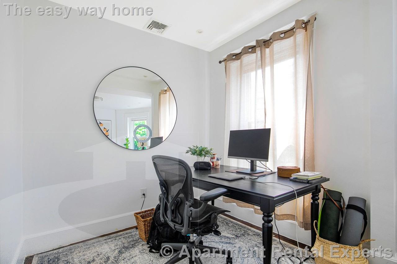 40 Cameron St #4 - Photo 5 of 12