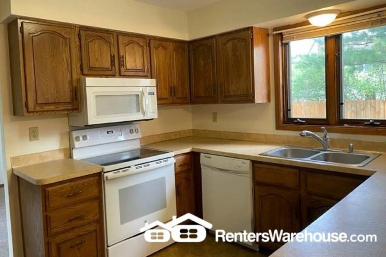 2766 21st St Nw - Photo 3 of 12