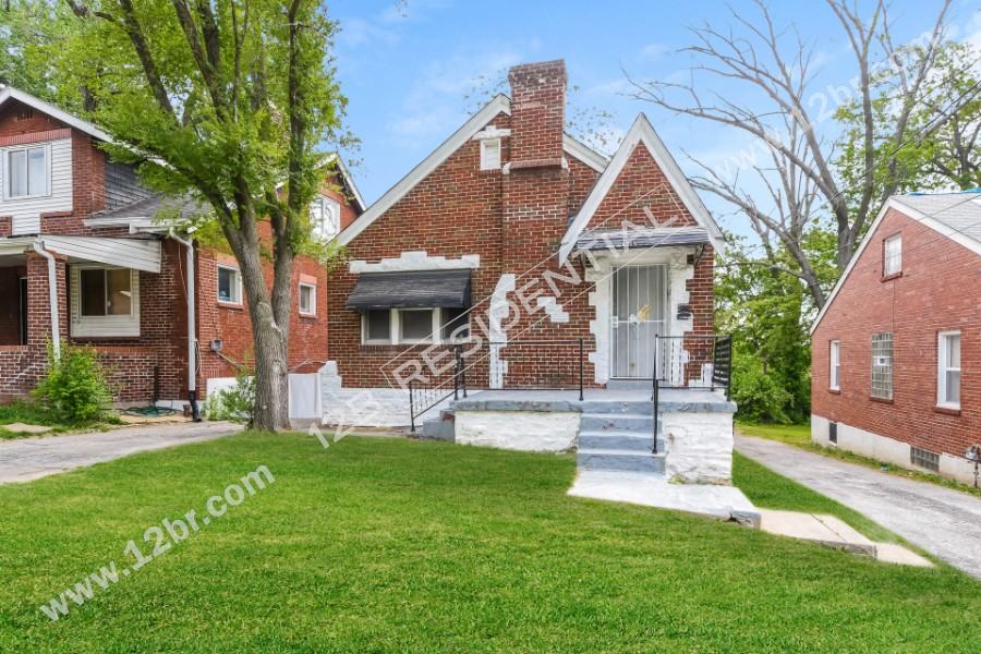 6213 Creston Ave - Photo 2 of 21