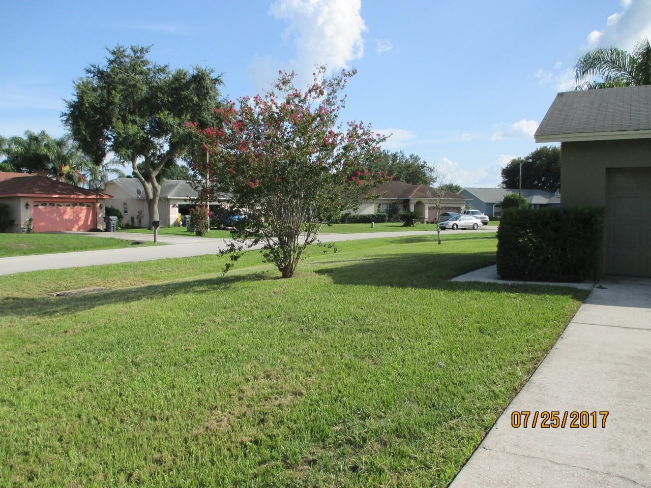 7926 Benjamin Dr - Photo 2 of 20