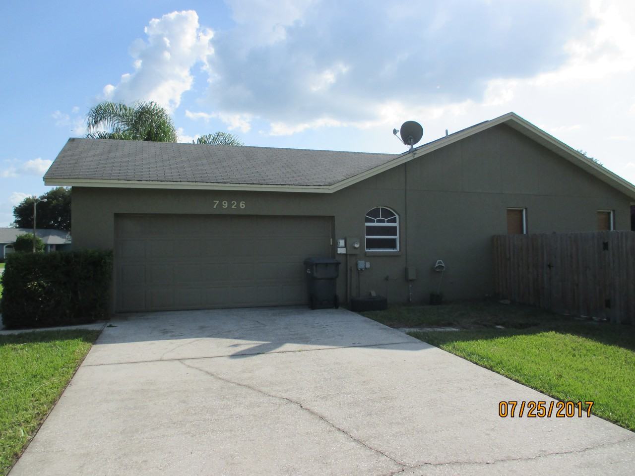 7926 Benjamin Dr - Photo 3 of 20