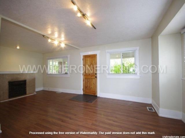 676 E Milton Ave - Photo 2 of 14