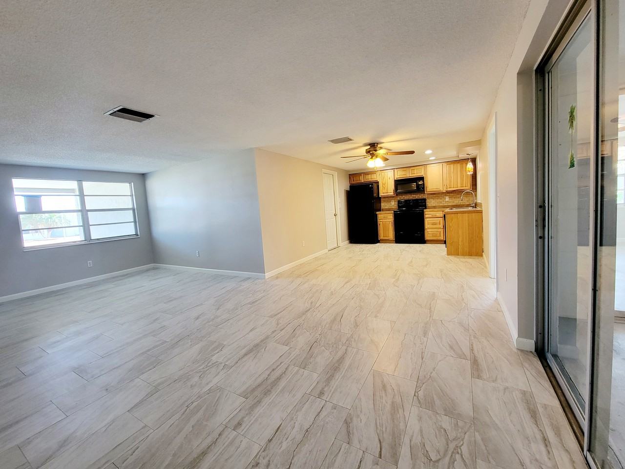 3850 Baden Dr - Photo 5 of 24