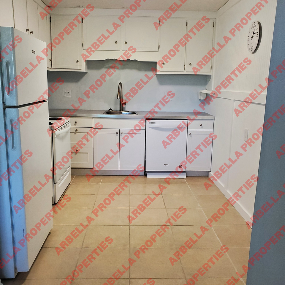 410 Erwin Hwy - Photo 3 of 8