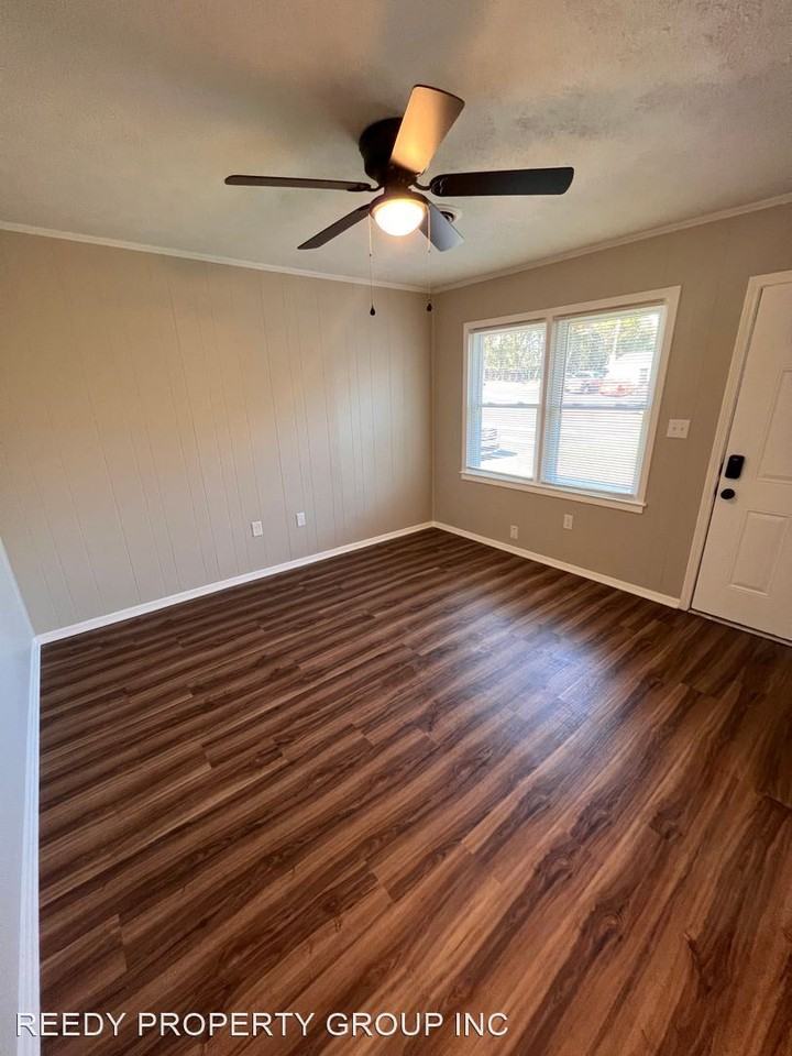 300 Brook Glenn Road - 22 - Photo 2 of 9