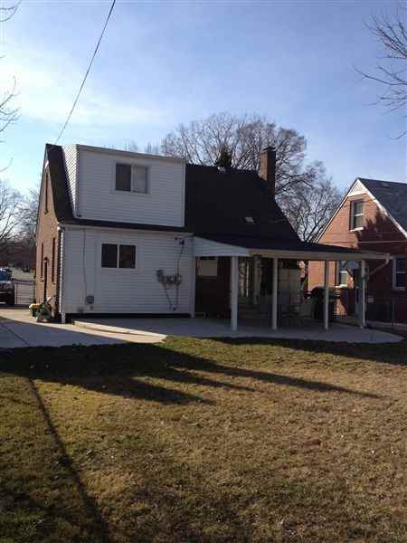2956 N Alexander Ave - Photo 3 of 15