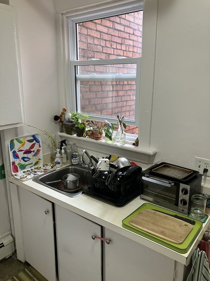 585 O'Connor Street #18 - Photo 4 of 15