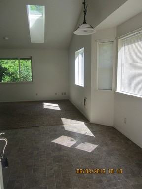 41057 Deerhorn Rd - Photo 2 of 12
