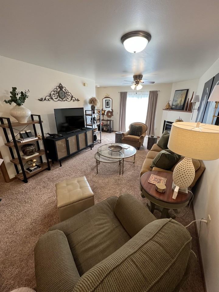1428 Glenn Pl #3 - Photo 2 of 28