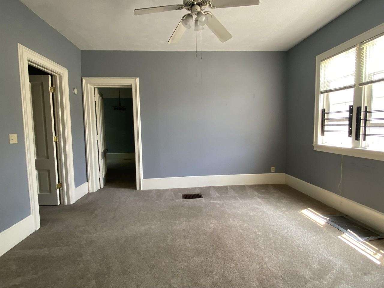 1613 N Van Buren St #A - Photo 7 of 10