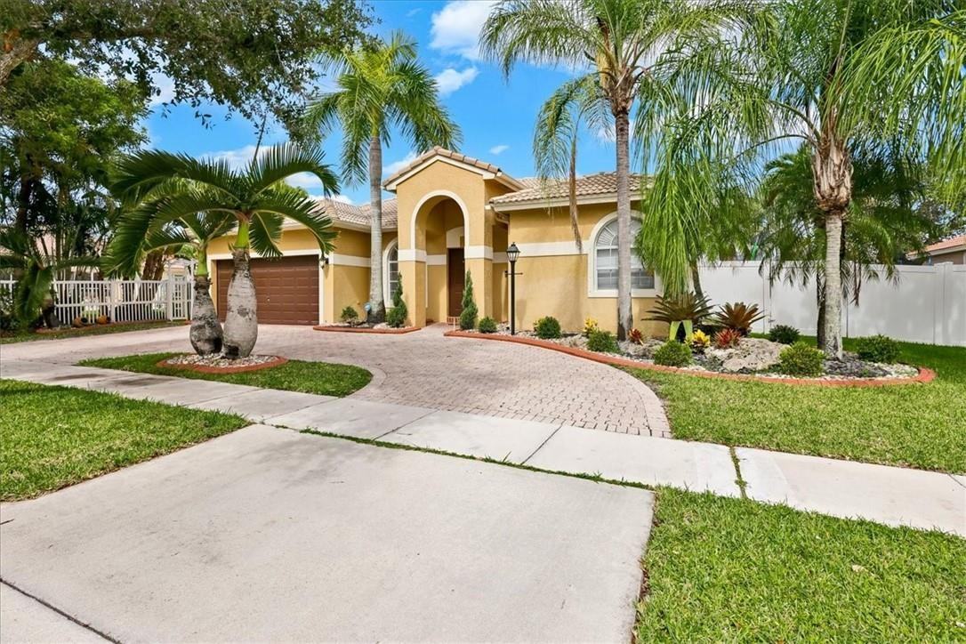 1844 Northwest 128th Avenue, Pembroke Pines, FL 33028 4 Bedroom House